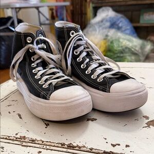Chuck Taylor® All Star® Move Platform Hi